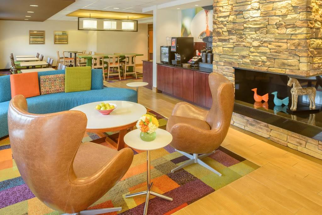 Fairfield Inn by Marriott St. Louis Collinsville, IL | 4 Gateway Dr, Collinsville, IL 62234, USA | Phone: (618) 346-0607