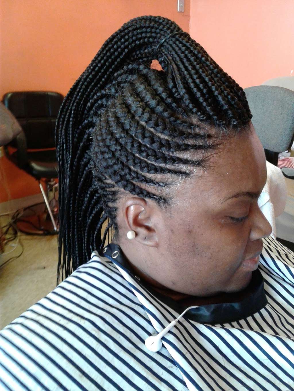 Victorias Braids | 566 Torrence Ave, Calumet City, IL 60409, USA | Phone: (708) 868-7894