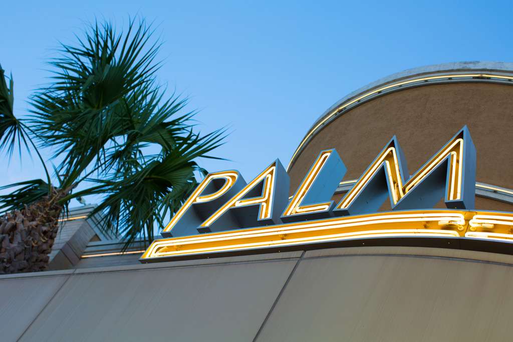 The Palm Houston | 6100 Westheimer Rd, Houston, TX 77057, USA | Phone: (713) 977-2544