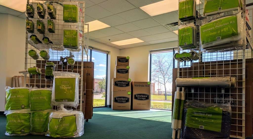 Extra Space Storage | 1051 Kettle Ave, North Aurora, IL 60542 | Phone: (630) 395-7417