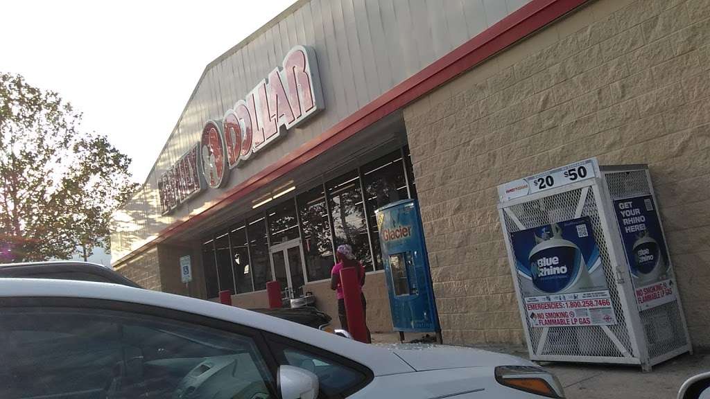 Family Dollar | 3903 New Tampa Hwy, Lakeland, FL 33815, USA | Phone: (863) 683-1002