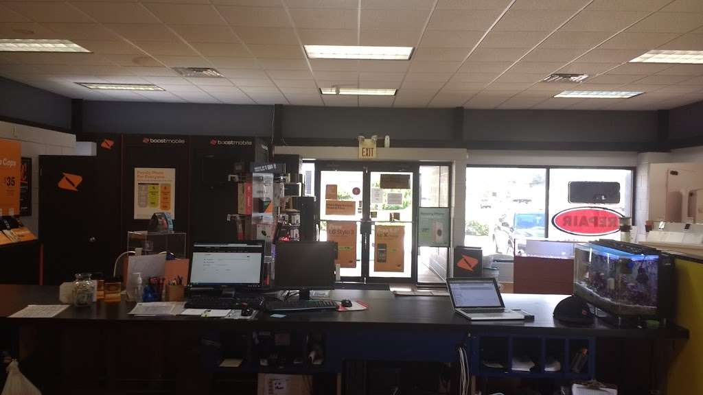 Boost Mobile | 490 N Semoran Blvd, Orlando, FL 32807, USA | Phone: (407) 381-9091