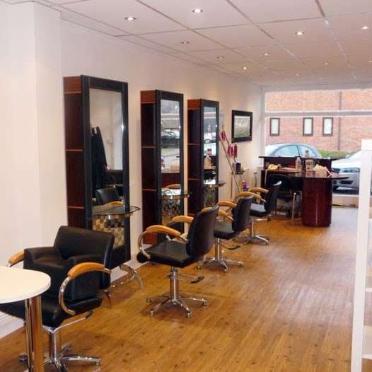 Impressions Salon | 13 Station Rd, Wheathampstead, St Albans AL4 8BU, UK | Phone: 01582 832926