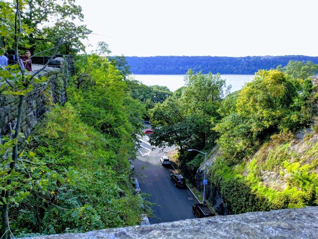 Fort Tryon Park | Riverside, Dr To Broadway, New York, NY 10040, USA | Phone: (212) 795-1388