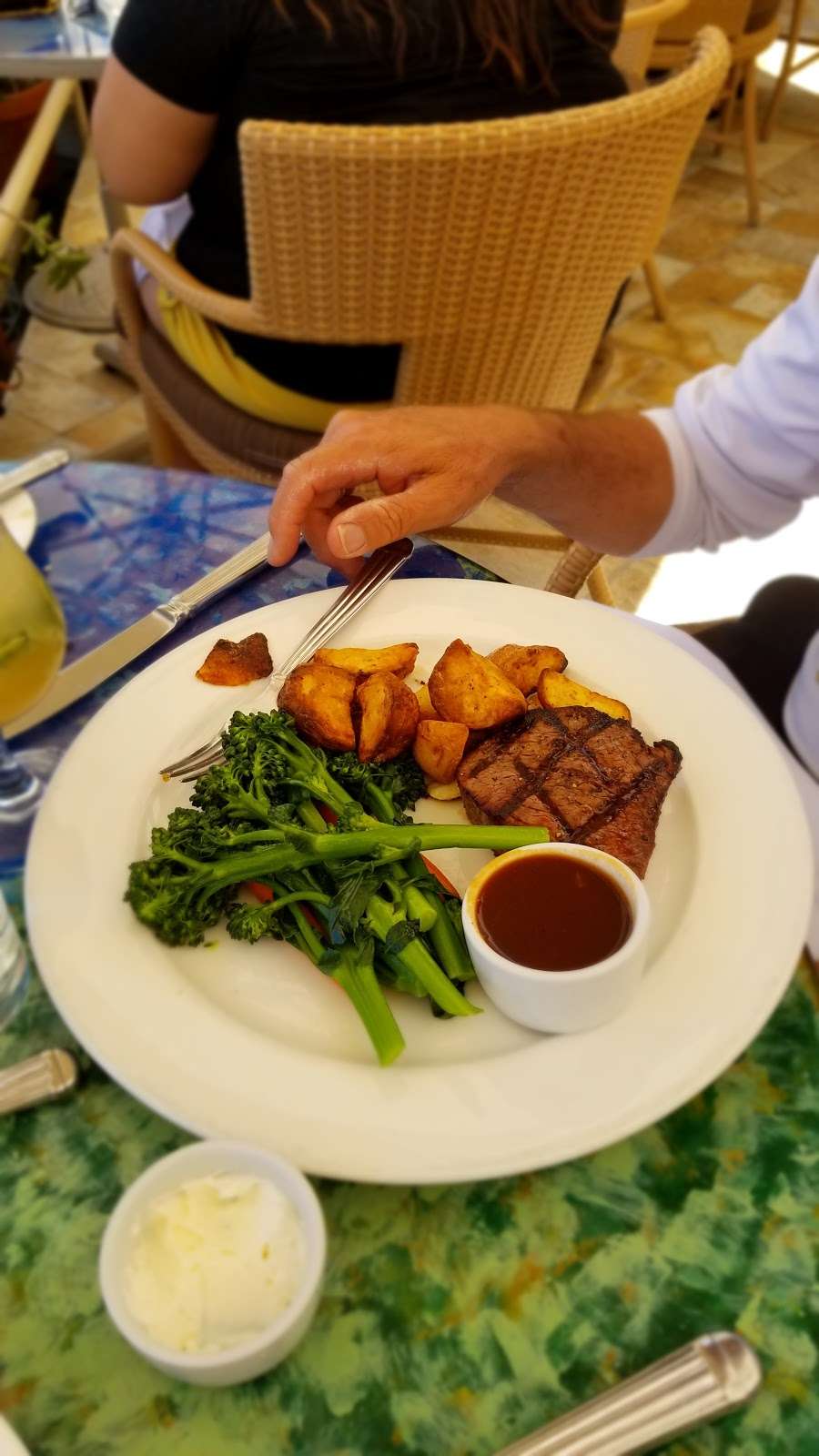 Geoffreys | 27400 Pacific Coast Hwy, Malibu, CA 90265, USA | Phone: (310) 457-1519