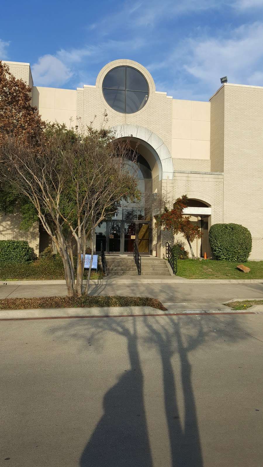 Highland Oaks Church of Christ | 10805 Walnut Hill Ln, Dallas, TX 75238, USA | Phone: (214) 342-6060
