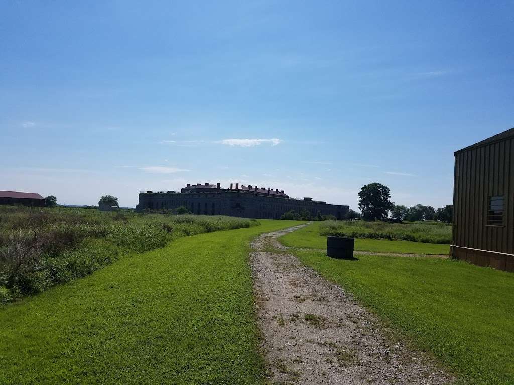 Fort Mott/Fort Delaware Ferry | Pennsville, NJ 08070