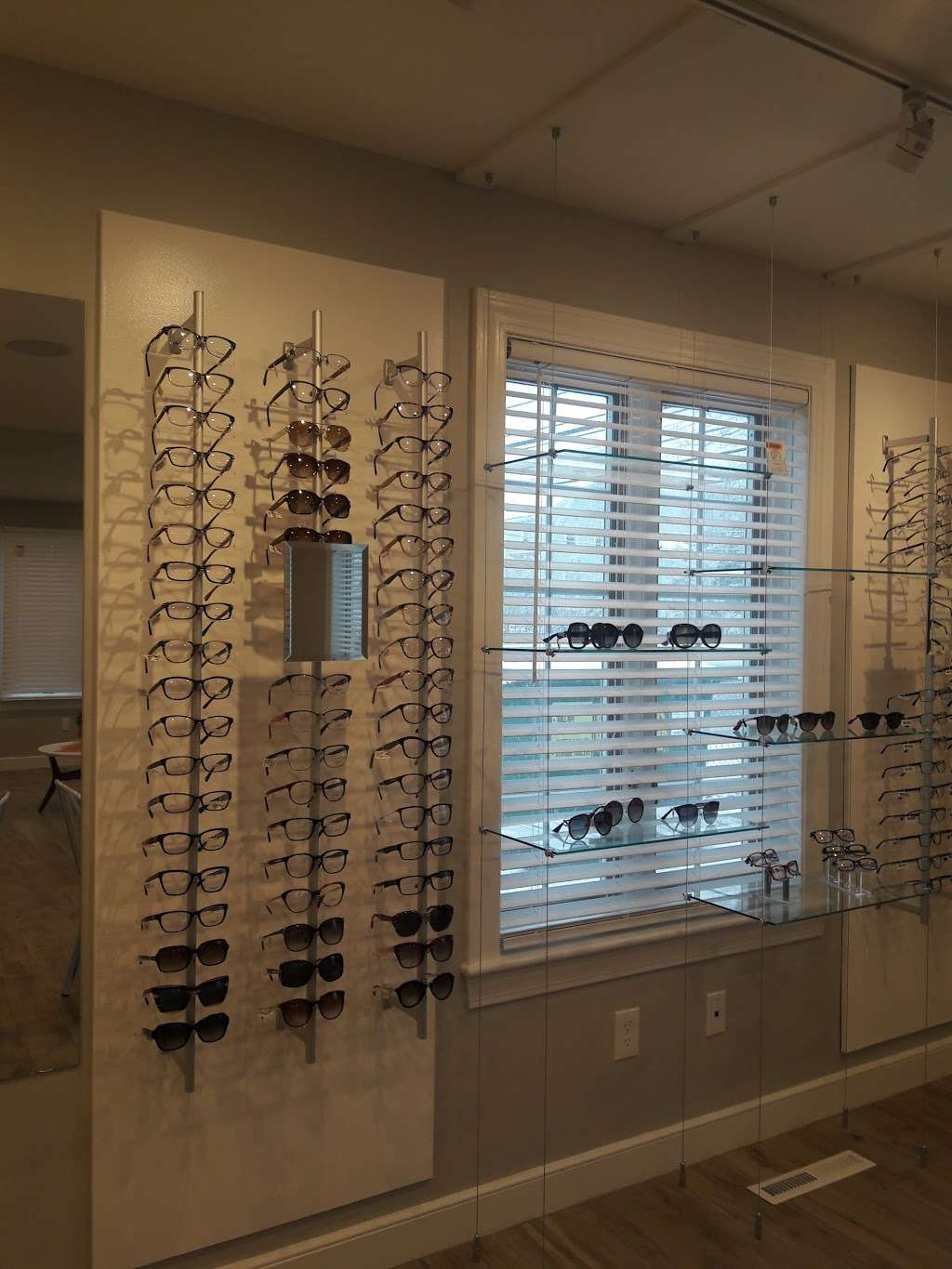 Metrowest Family Eye Care 81 Speen St, Natick, MA 01760