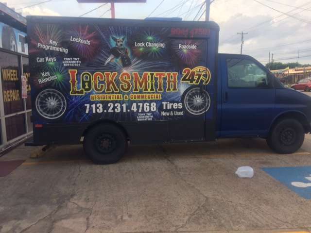 Tony TNT Locksmith - Baytown Locksmith | 2304 Garth Rd, Baytown, TX 77520, USA | Phone: (713) 231-4768