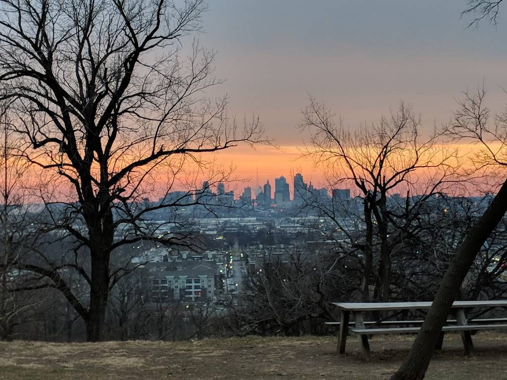 Waterworks Park | 2 N Oak Trafficway & Northeast 32nd Street, Kansas City, MO 64116, USA | Phone: (816) 513-7500