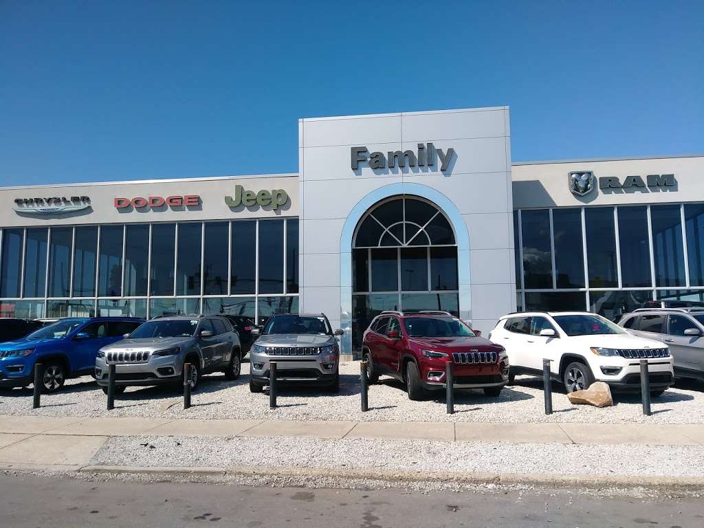 Family Chrysler Dodge Jeep Ram | 6735 Essington Ave, Philadelphia, PA 19153, USA | Phone: (215) 492-8600