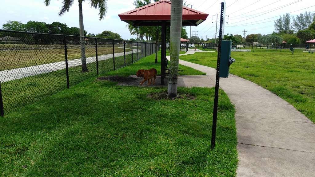 Gary B Jones Park for People and Pups | 8101 Southgate Blvd, Tamarac, FL 33321, USA | Phone: (954) 597-3620