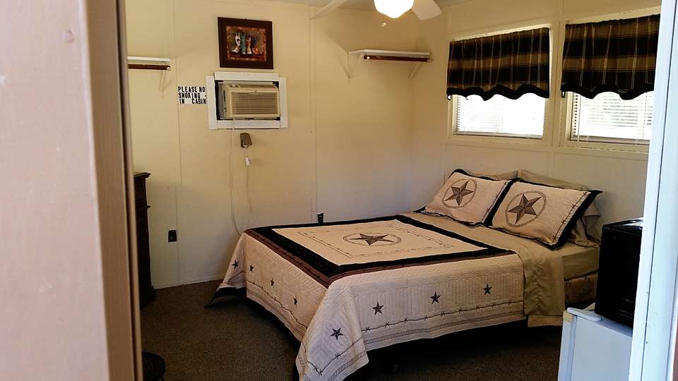 Country Place RV Park | 3043 Waukegan Rd, Conroe, TX 77306, USA | Phone: (936) 264-2854