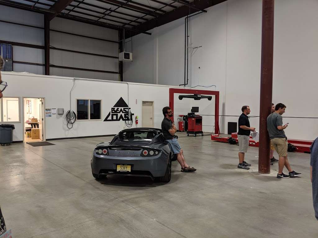 Tesla Service Center | Gateway Business Center, 1170 Garfield Ave #2, Lancaster, PA 17601, USA | Phone: (877) 798-3752