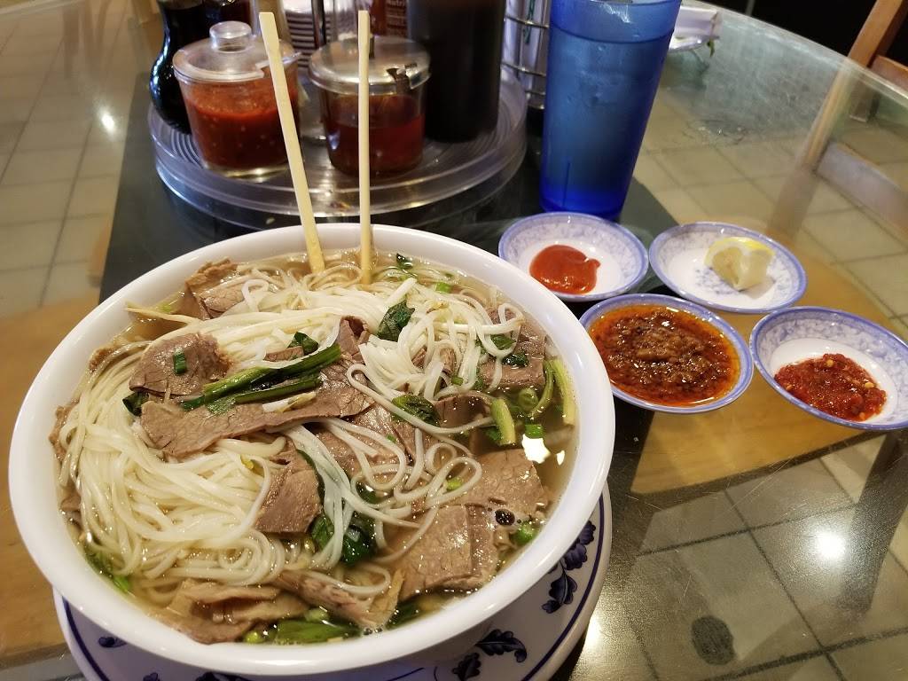 Pho & Company | 890 Kamokila Blvd #104, Kapolei, HI 96707 | Phone: (808) 692-9833