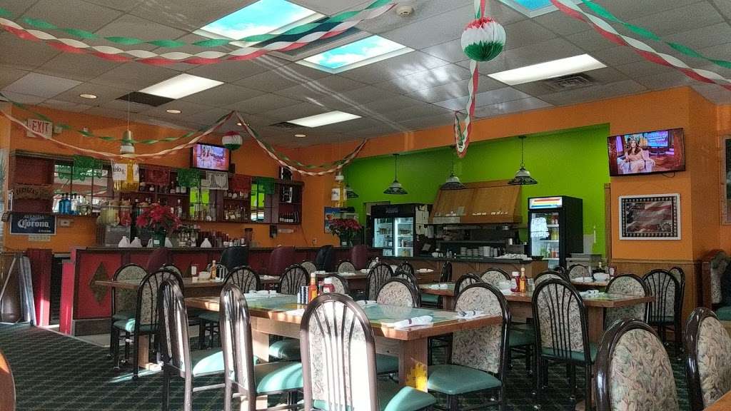 Sol De Mexico | 507 Main St, Mukwonago, WI 53149, USA | Phone: (262) 363-1564