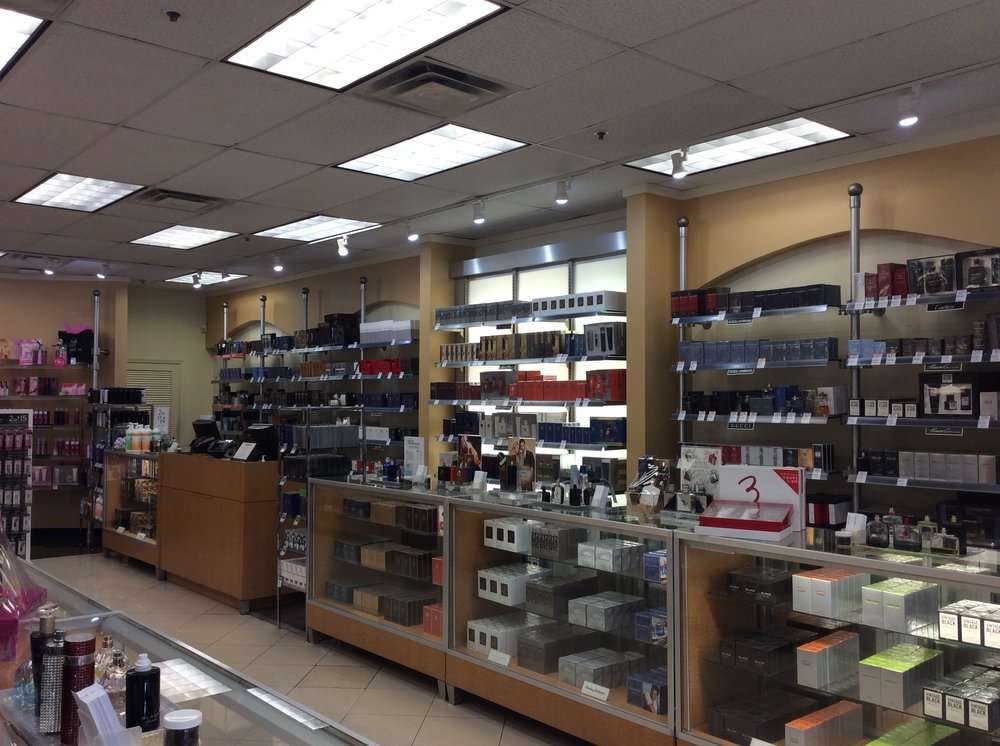 Perfumania | 8200 Vineland Ave, Orlando, FL 32821 | Phone: (407) 238-5380