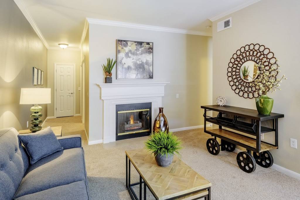 Oasis Apartments | 1495 Farnham Point, Colorado Springs, CO 80904, USA | Phone: (719) 520-0800