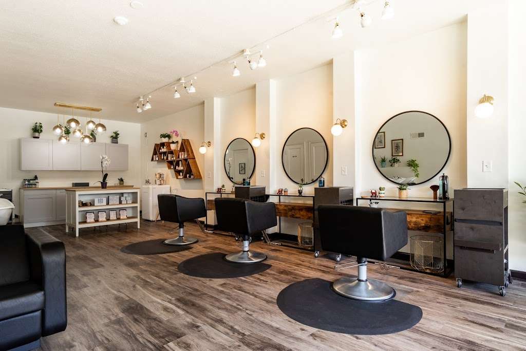 Era Hair Collective | 2713 N 92nd St, Milwaukee, WI 53222, USA | Phone: (414) 367-8163