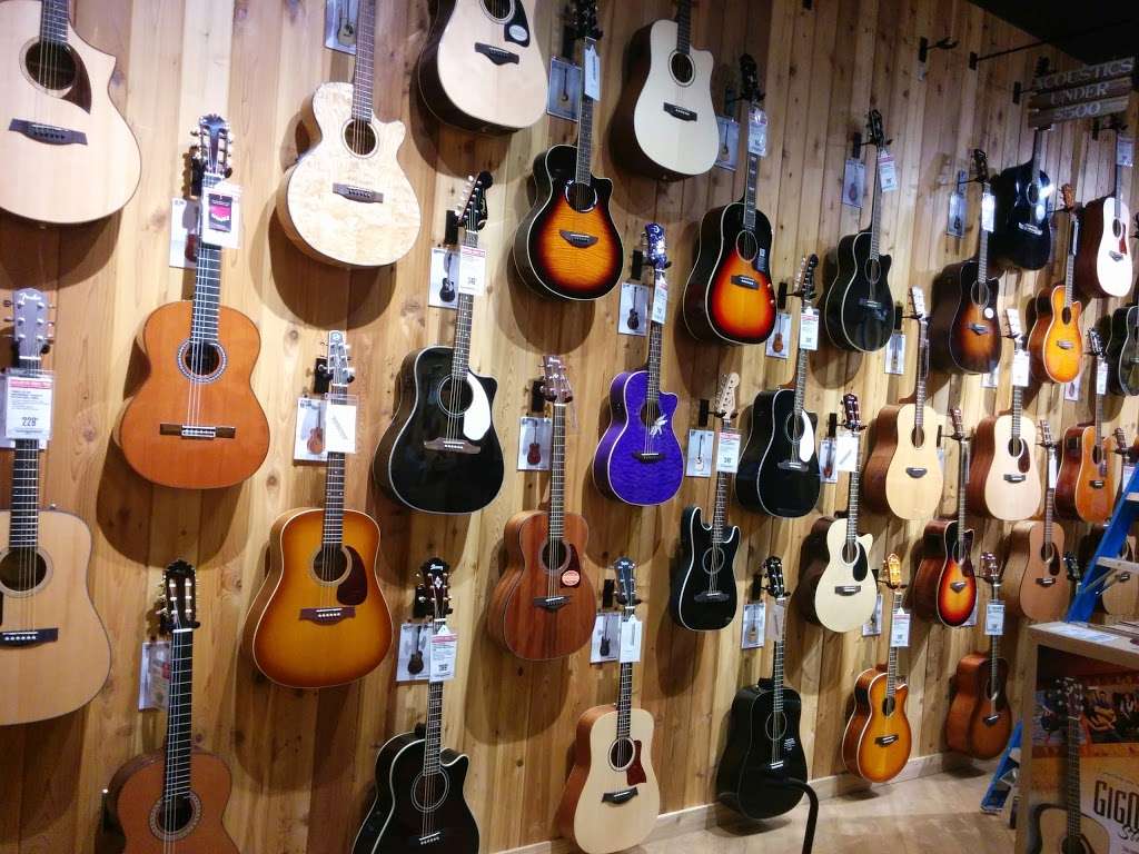 Guitar Center | 5140 Fairmont Pkwy, Pasadena, TX 77505, USA | Phone: (281) 991-1383