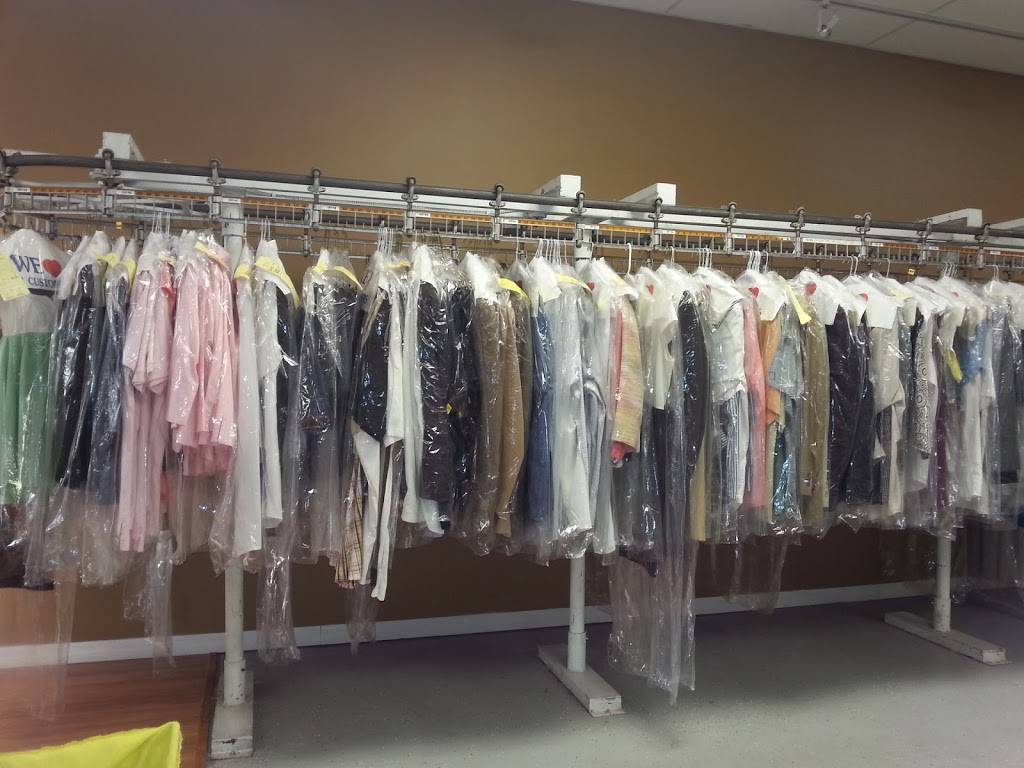 Yellow Bluff Dry Cleaners | 12400 Yellow Bluff Rd, Jacksonville, FL 32226, USA | Phone: (904) 647-6058