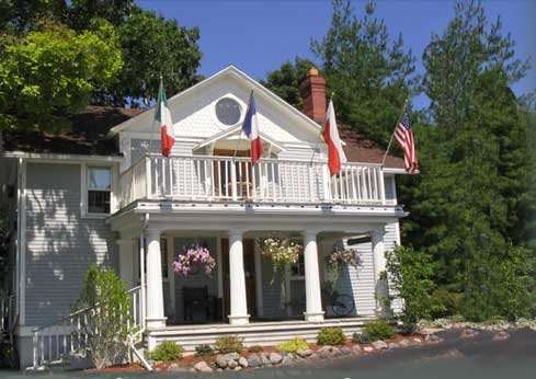 The French Country Inn | W4190 West End Rd, Lake Geneva, WI 53147, USA | Phone: (262) 374-5999