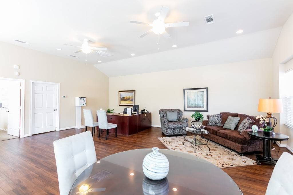 Marina Del Rey Apartments | 1701 Dove Loop Rd, Grapevine, TX 76051, USA | Phone: (817) 481-4588