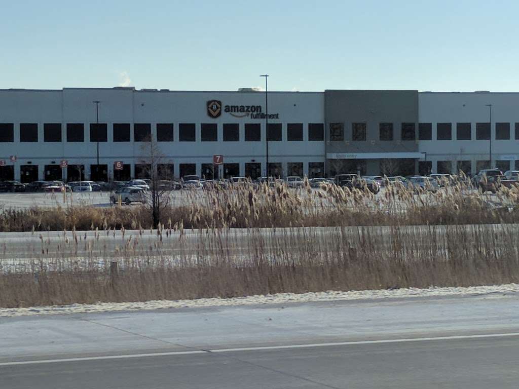 MKE1 Amazon Fulfillment Center | 3501 120th Ave, Kenosha, WI 53144, USA | Phone: (262) 859-0001