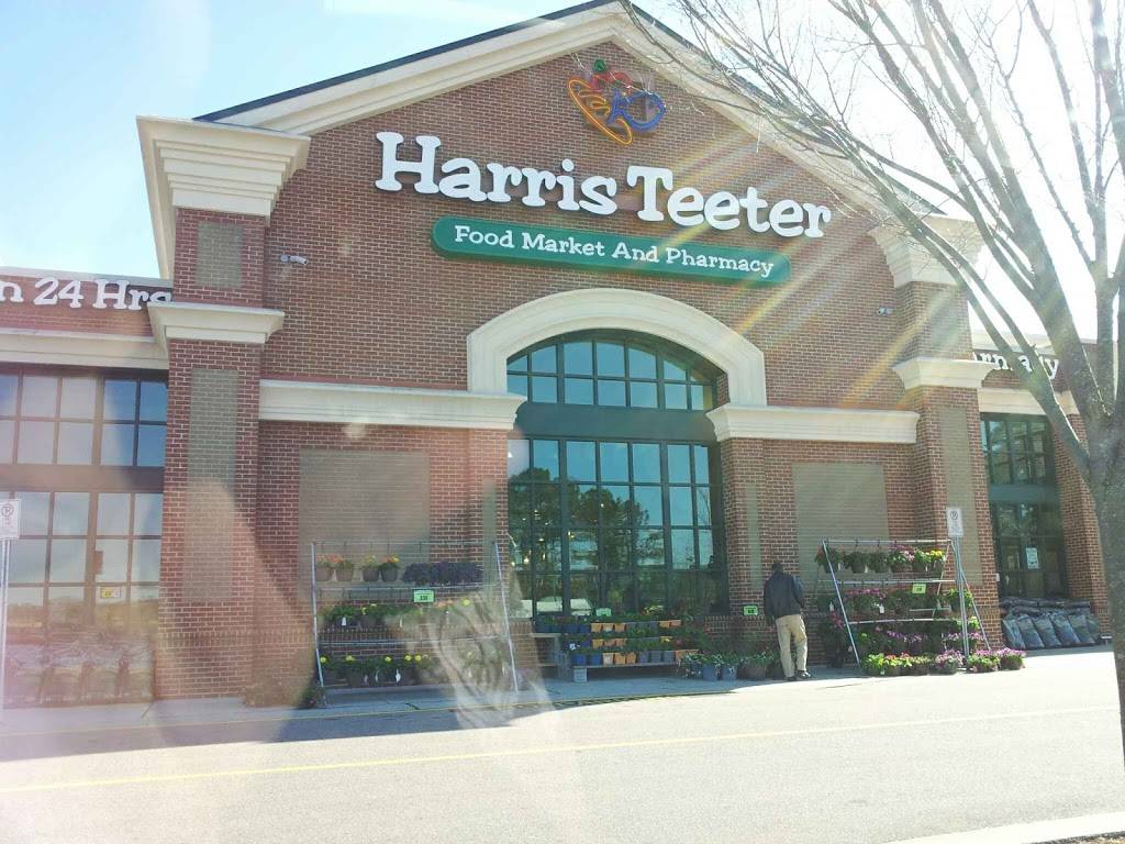 Harris Teeter | 1501 Horton Rd Willowhaven Shopping Center, Durham, NC 27705, USA | Phone: (919) 471-1938
