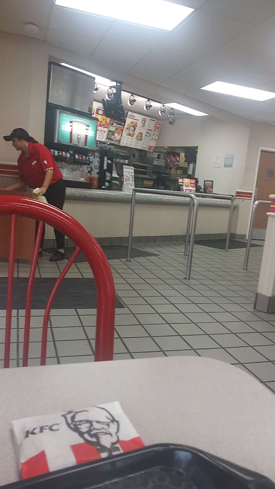 KFC | 6040 S Archer Ave, Chicago, IL 60638, USA | Phone: (773) 581-3550