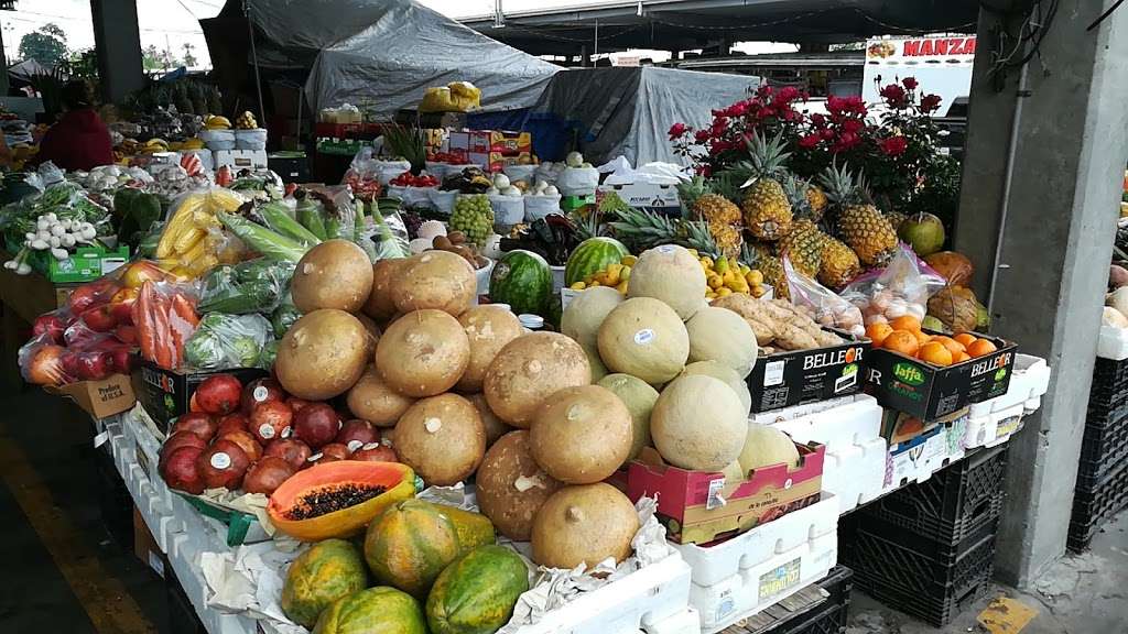 The Houston Farmers Market | 2520 Airline Dr, Houston, TX 77009, USA | Phone: (713) 862-8866