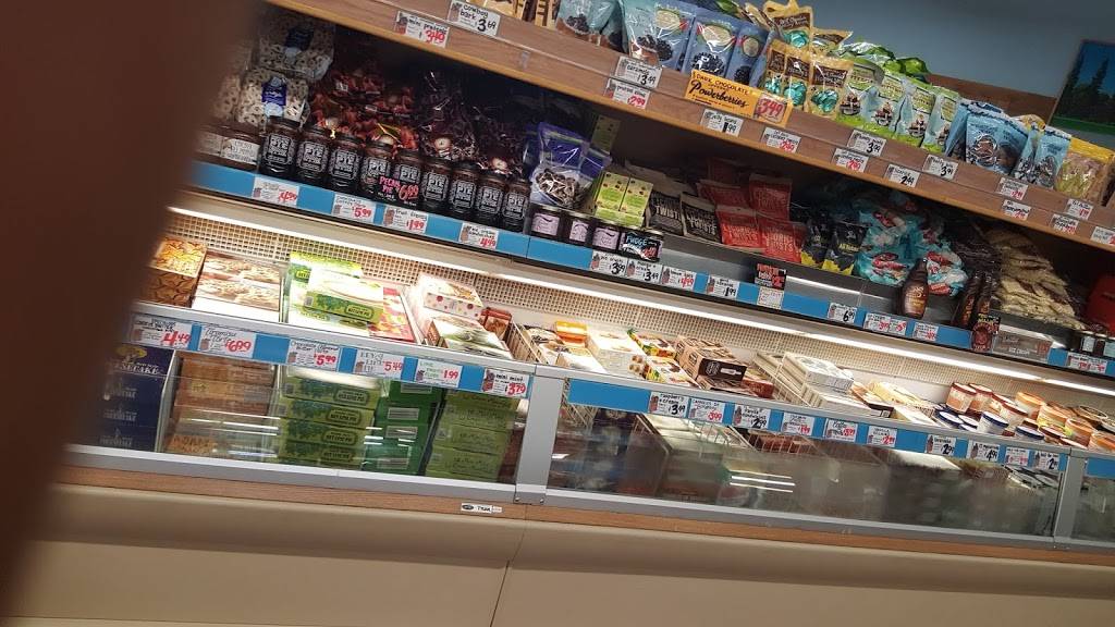 Trader Joes | 1077 N Willow Ave, Clovis, CA 93611, USA | Phone: (559) 325-3120