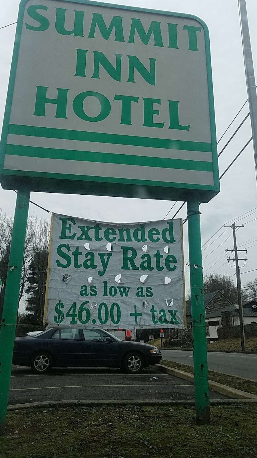 Summit Inn Hotel | 351 E Township Line Rd, Upper Darby, PA 19082, USA | Phone: (610) 449-6000