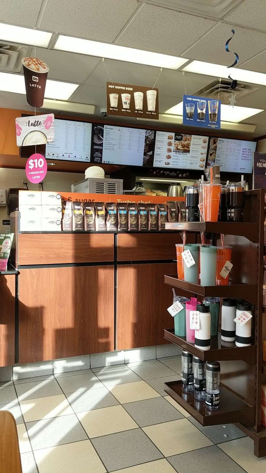 Dunkin | 132 Hardenburgh Ave, Demarest, NJ 07627, USA | Phone: (201) 784-0565