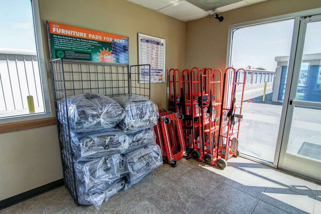 StaxUP Storage - Menifee | 27887 Holland Rd, Menifee, CA 92584 | Phone: (951) 842-5130