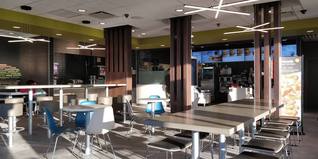 McDonalds | 7236 W 10th St, Indianapolis, IN 46224, USA | Phone: (317) 247-1415