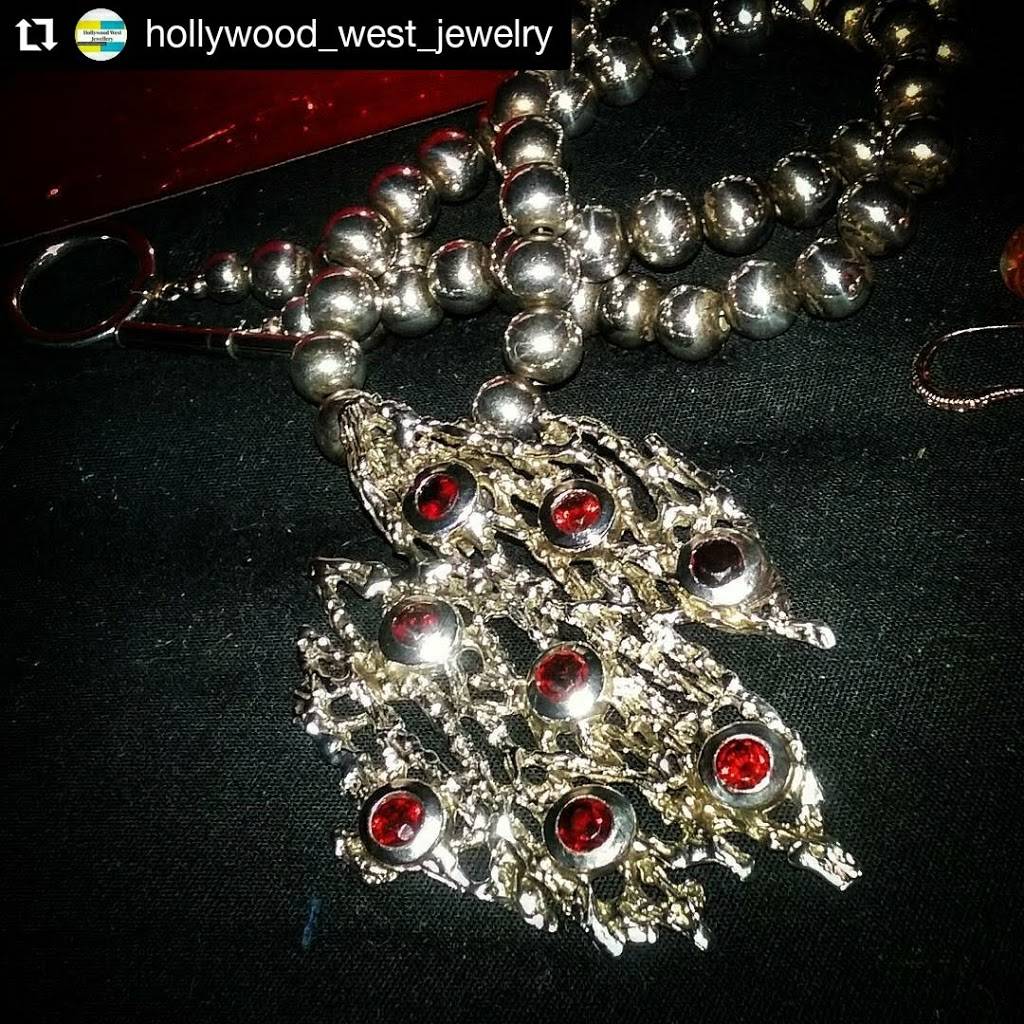 Hollywood West Jewelry | 1409 Tarlton St apt c, Corpus Christi, TX 78415, USA | Phone: (213) 570-6137