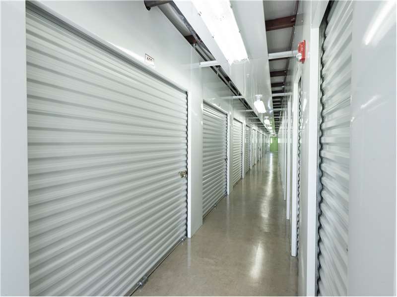 Extra Space Storage | 11971 Lake Underhill Rd, Orlando, FL 32825, USA | Phone: (407) 381-1000