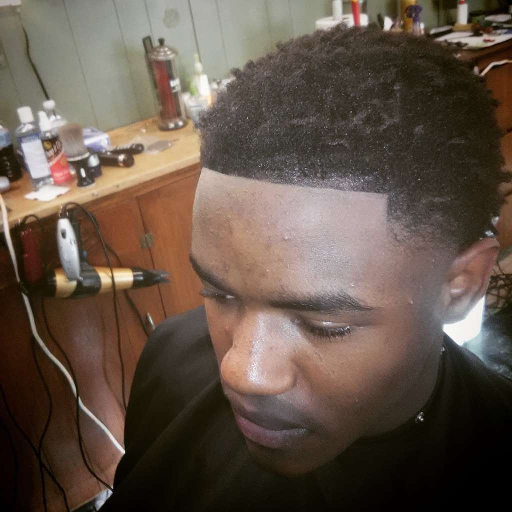 Vans Barbershop | 137 Gravel Run Rd, Grasonville, MD 21638, USA | Phone: (410) 829-2620