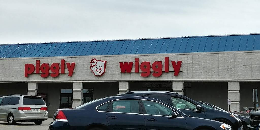 Malickis Piggly Wiggly | 2201 E Rawson Ave, Oak Creek, WI 53154, USA | Phone: (414) 764-7640