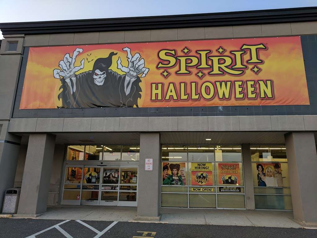 Spirit Halloween 1515 Nj 35 Middletown Nj 07748 Usa