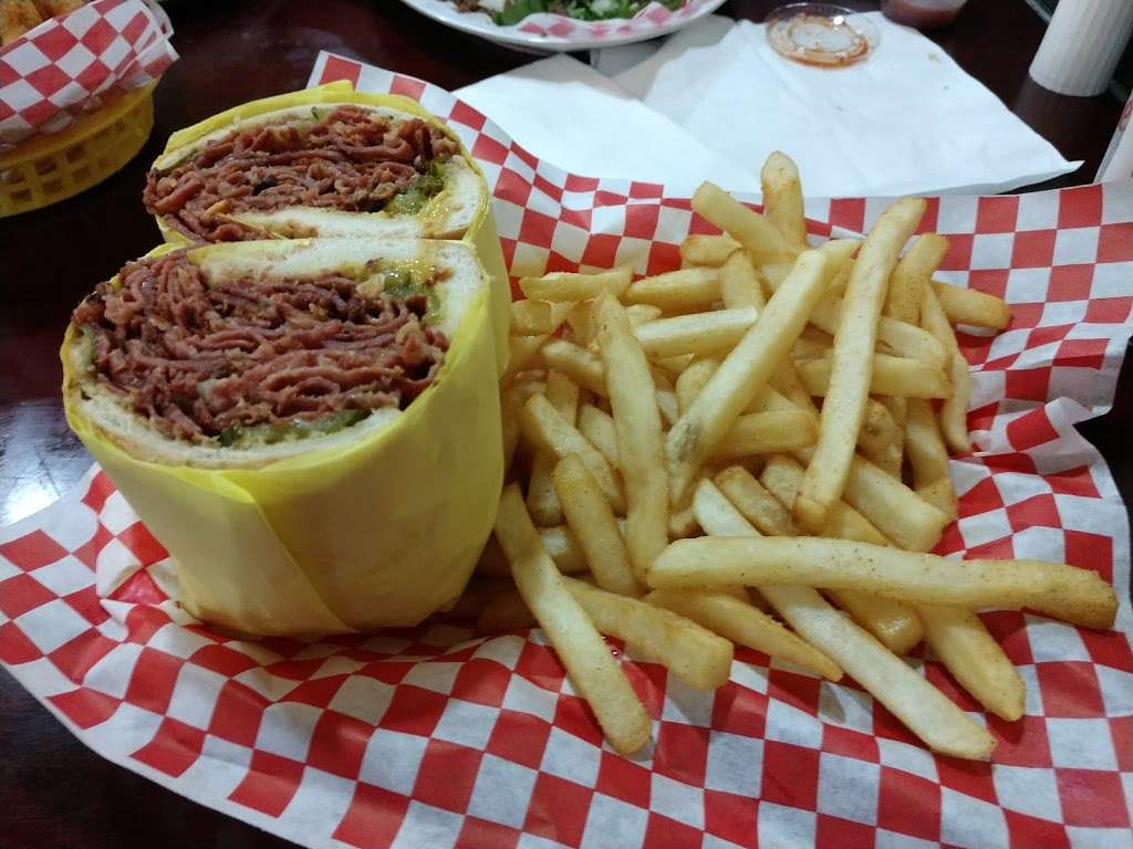 Yellow Basket Burgers | 14303 Palmdale Rd, Victorville, CA 92392 | Phone: (760) 952-7534