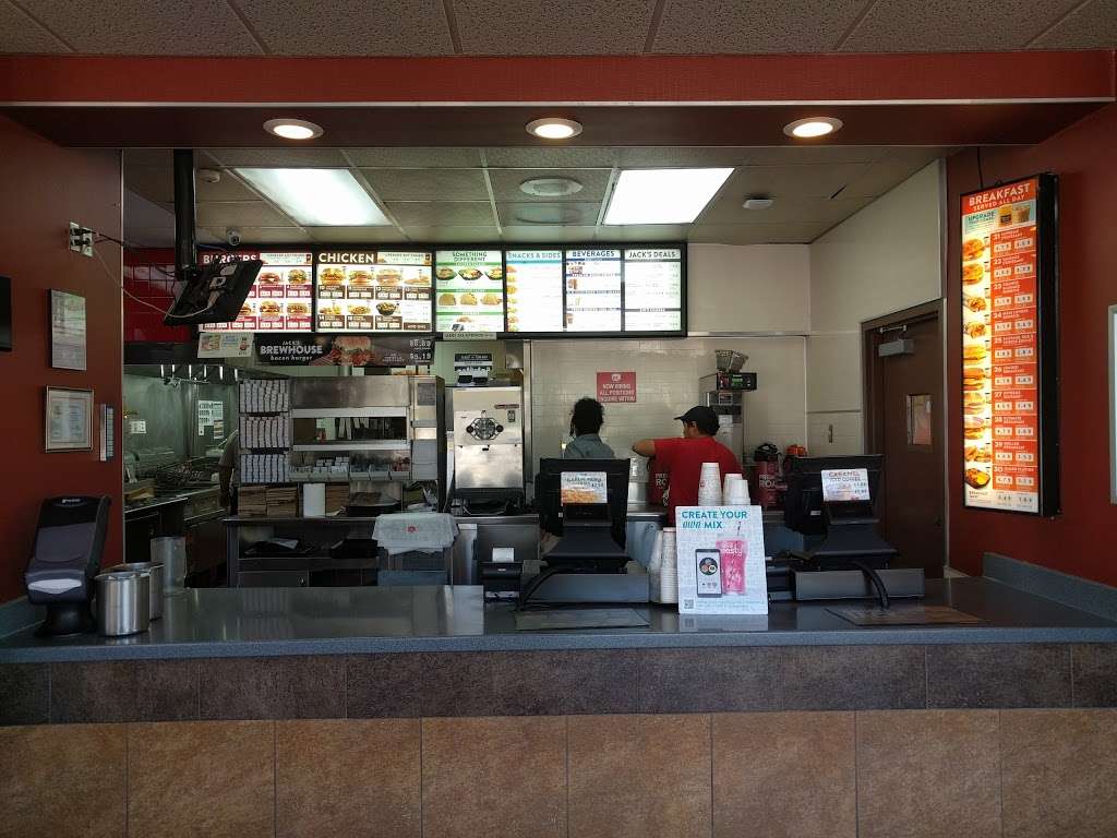 Jack in the Box | 5033 N Kanan Rd, Agoura Hills, CA 91301 | Phone: (818) 889-1653