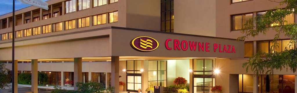 Crowne Plaza Indianapolis-Airport | 2501 South High School Road, Indianapolis, IN 46241, USA | Phone: (317) 244-6861