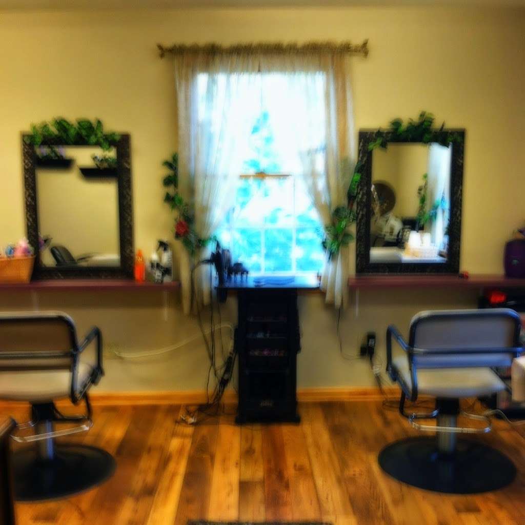 Reflect Hair Studio | 1815 Old Bethlehem Pike, Sellersville, PA 18960, USA | Phone: (215) 666-2582