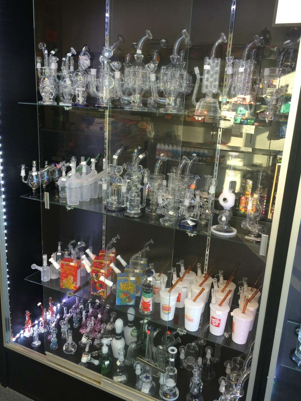 Vape City Smoke Shop | 306 Winthrop St Unit 6, Taunton, MA 02780, USA | Phone: (508) 386-2421