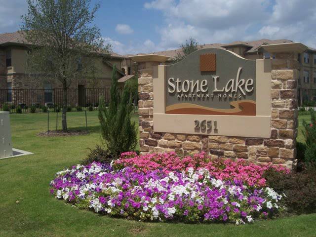 Stone Lake Apartments | 2651 Stone Lake Dr, Grand Prairie, TX 75050, USA | Phone: (682) 276-2415