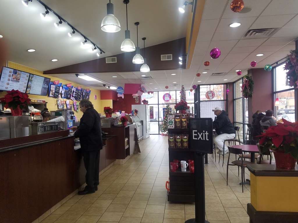 Dunkin Donuts | 3801 W Belmont Ave, Chicago, IL 60618, USA | Phone: (773) 539-1125