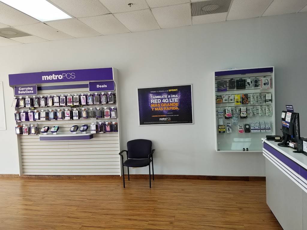 Metro by T-Mobile | 5383 Ehrlich Rd Ste 103, Tampa, FL 33625 | Phone: (813) 963-0909