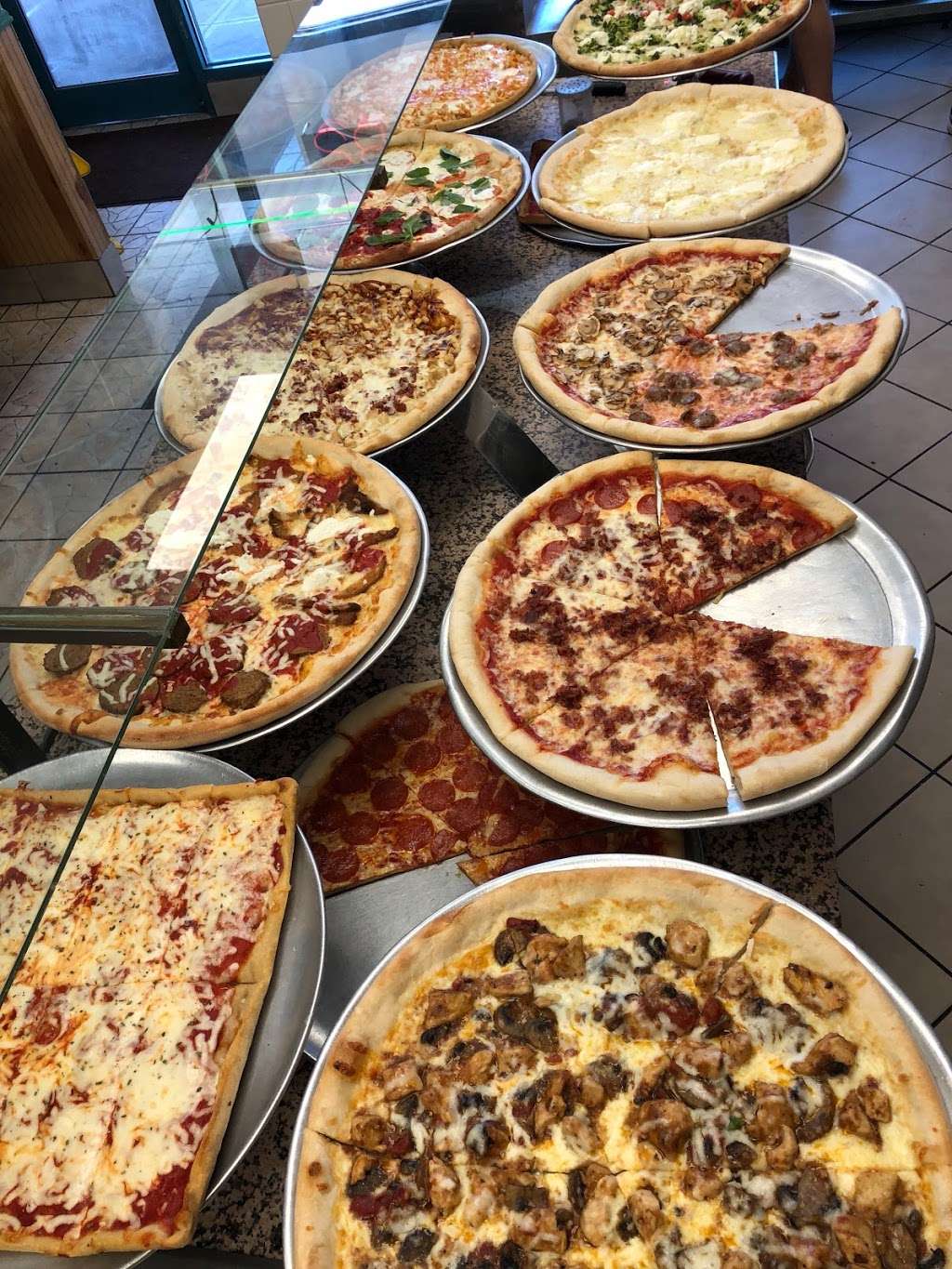 Bravo Pizza | 1305 West Chester Pike, Havertown, PA 19083, USA | Phone: (610) 446-3810